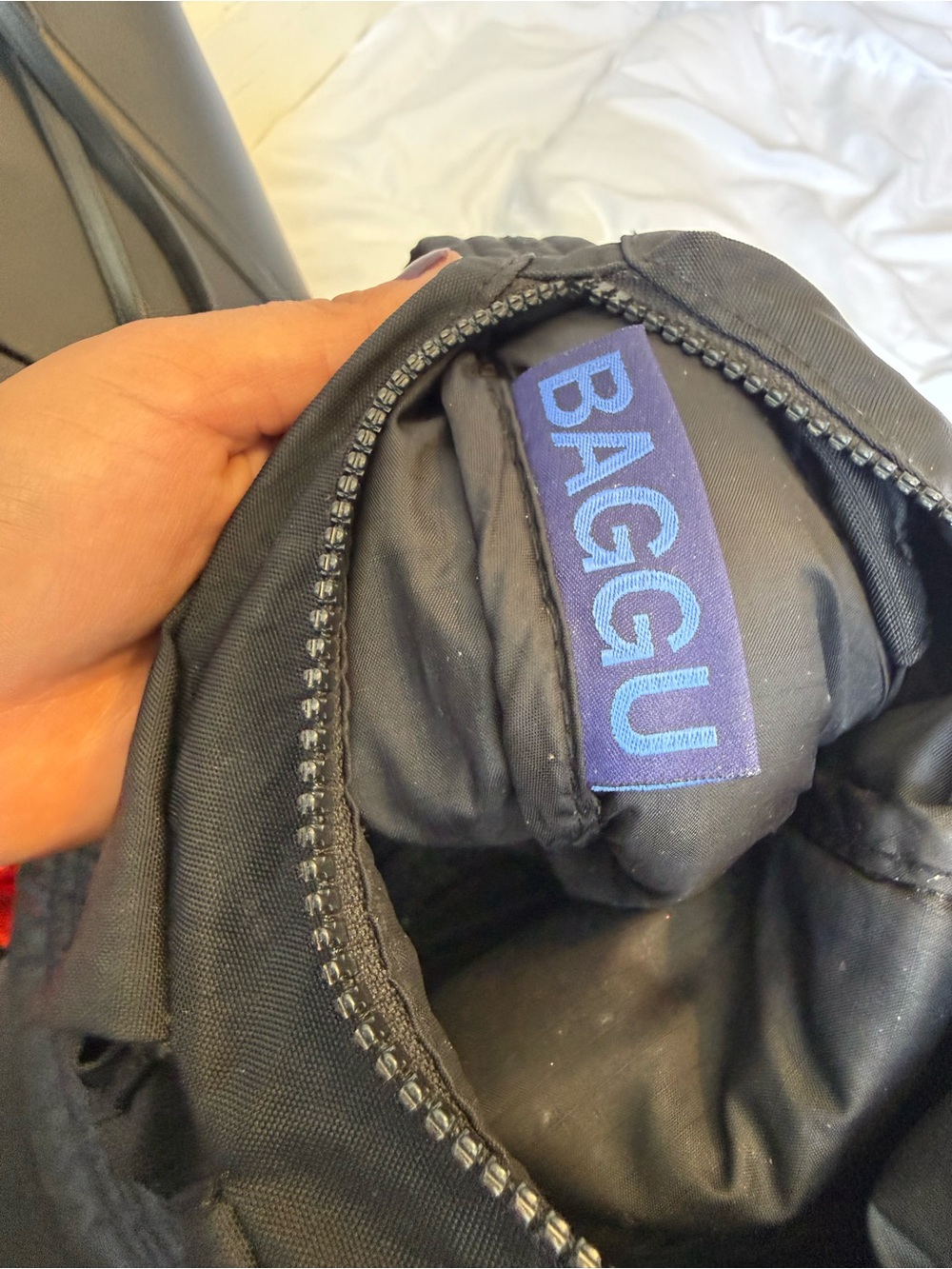 BAGGU Black Shoulder Bag with Twin Front Flap Pockets - Picture 4 of 5